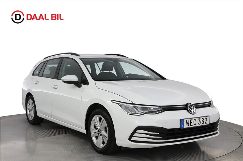 Bild 3 av Volkswagen Golf Sportscombi 1.5 eTSI 131HK COCKPIT P-SENS RATTVÄRM