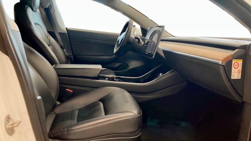 Bild 3 av Tesla Model 3 Long Range AWD AWD, 440hk, Drag/Backk/Pano