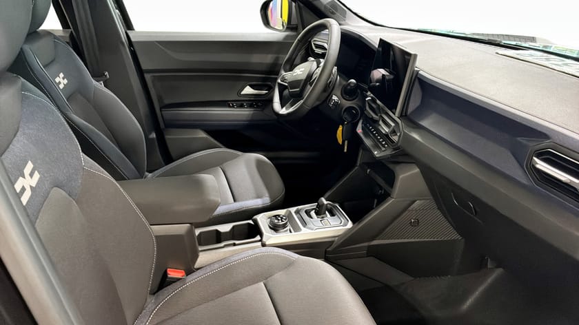 Bild 3 av Dacia Duster EXPRESSION HYBRID 150 4X4