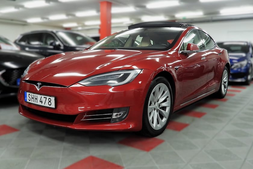 Bild 1 av Tesla Model S 100D Panorama AutoPilot AWD SoV Hjul CCS Svensksåld