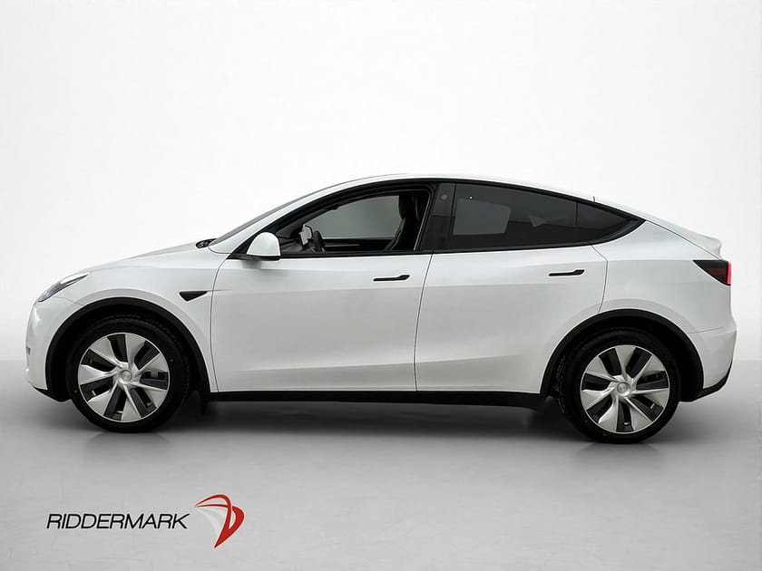 Bild 5 av Tesla Model Y Long Range AWD Svensksåld Panorama Drag