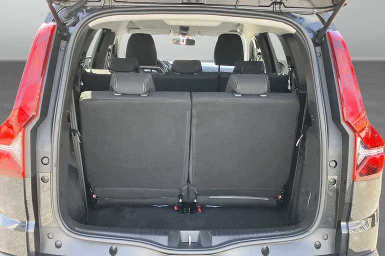 Dacia Jogger 7-sätes HYBRID 140