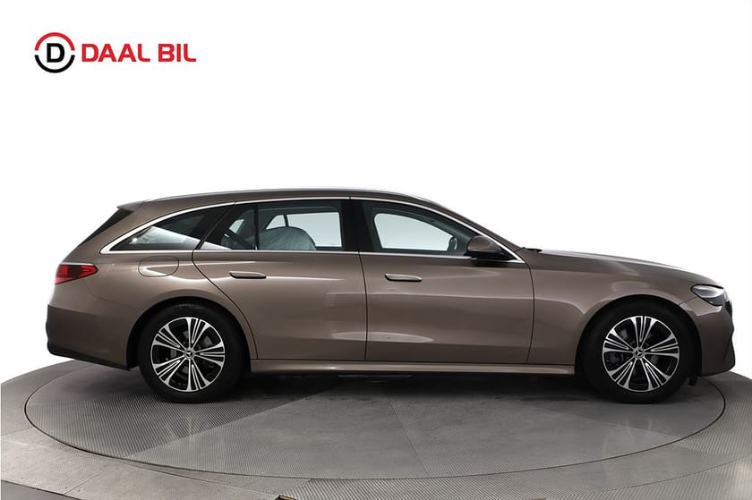 Bild 5 av Mercedes-Benz E 220 d 4MATIC T 197HK DRAG B-KAMERA VÄRMARE NAVI CARPLAY