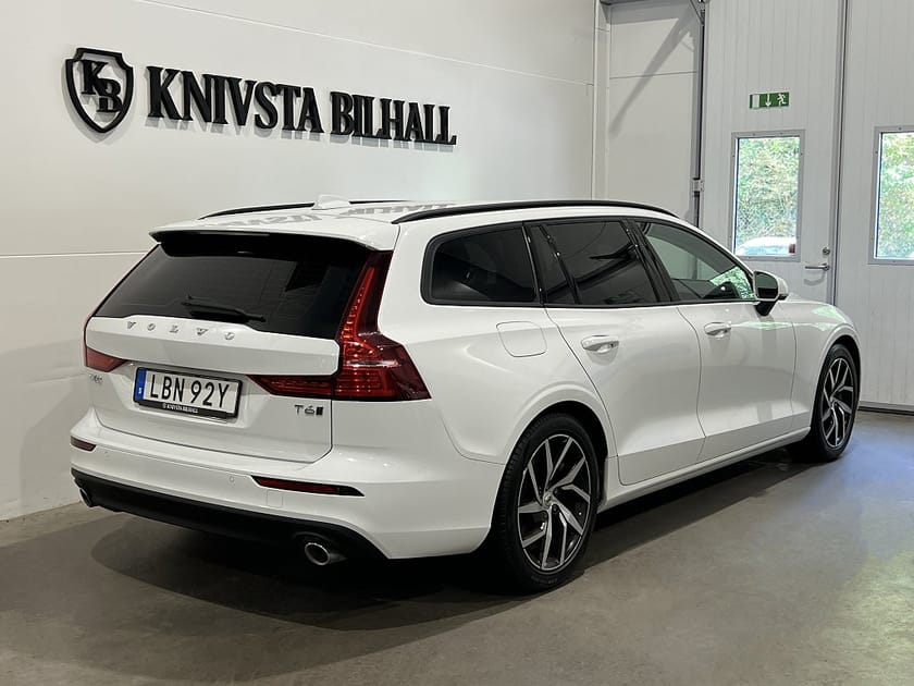 Bild 4 av Volvo V60 T6 Recharge AWD Advanced Edition Moms Drag 341hk