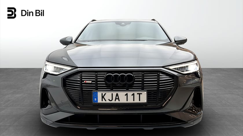 Bild 4 av Audi e-tron Sportback 55 quattro 408HK  S-Line PANO Black Optik