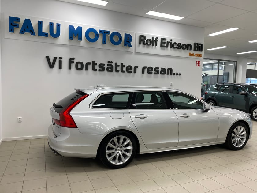 Bild 3 av Volvo V90 D4 AWD Momentum SE
