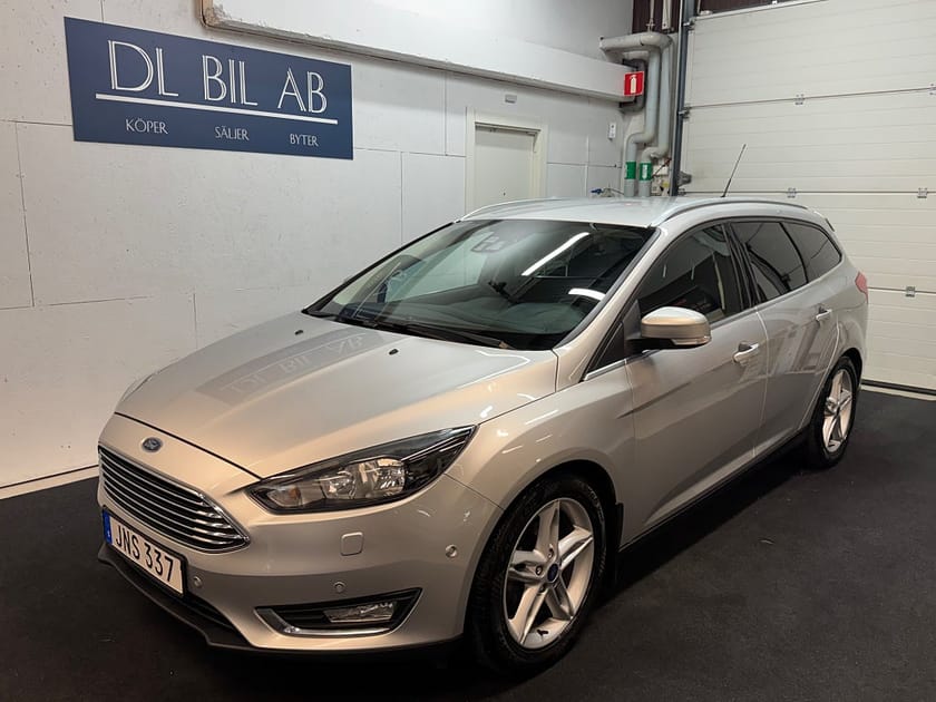 Bild 1 av Ford Focus Kombi 1.0 EcoBoost SelectShift Titanium Euro 6