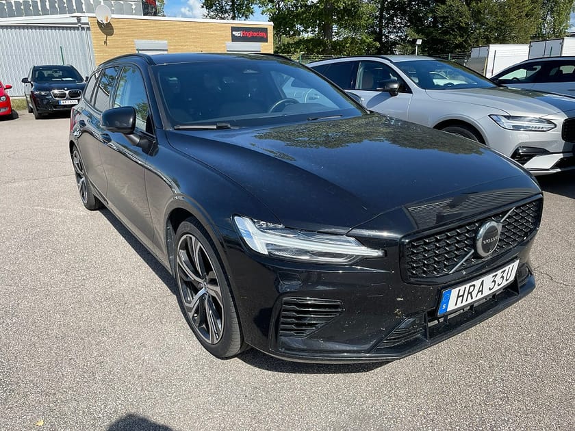 Bild 2 av Volvo V60 T6 Recharge Plus Dark plug in AWD 350HK 4x4 Panorama Läder