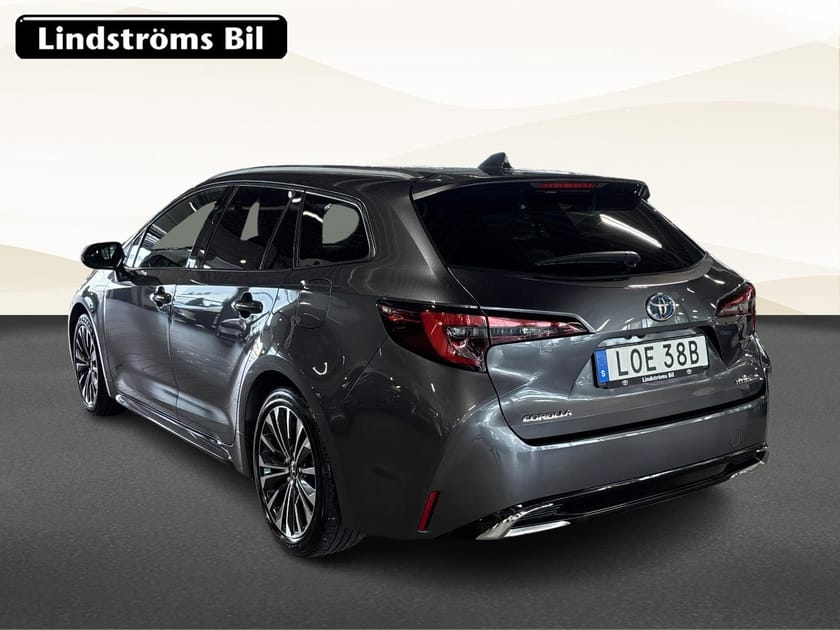 Bild 4 av Toyota Corolla Touring Sports Hybrid 1.8 Style Sommar/Vinterhjul