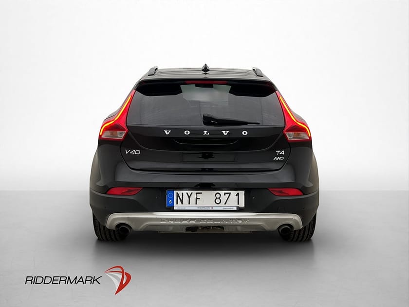 Bild 5 av Volvo V40 Cross Country T4 AWD Summum Pano D-Värm Drag Skinn