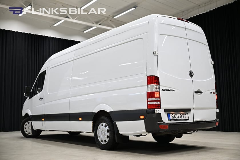 Bild 4 av Mercedes-Benz Sprinter 316 CDI Skåpbil 163HK L4|Maxi|Långskåp|Uppvärmt-skåp|Drag