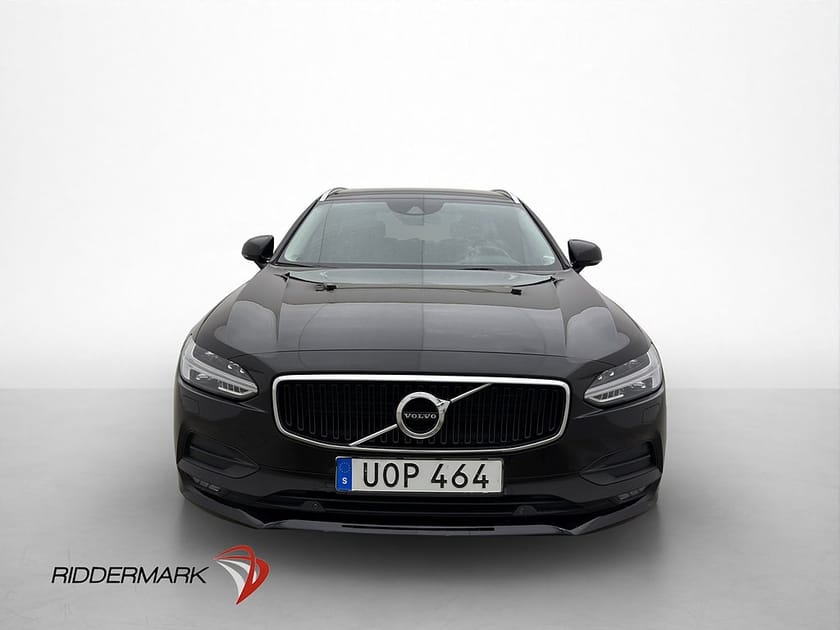 Bild 2 av Volvo V90 D4 AWD Momentum VOC Värmare Kamera Navi CarPlay