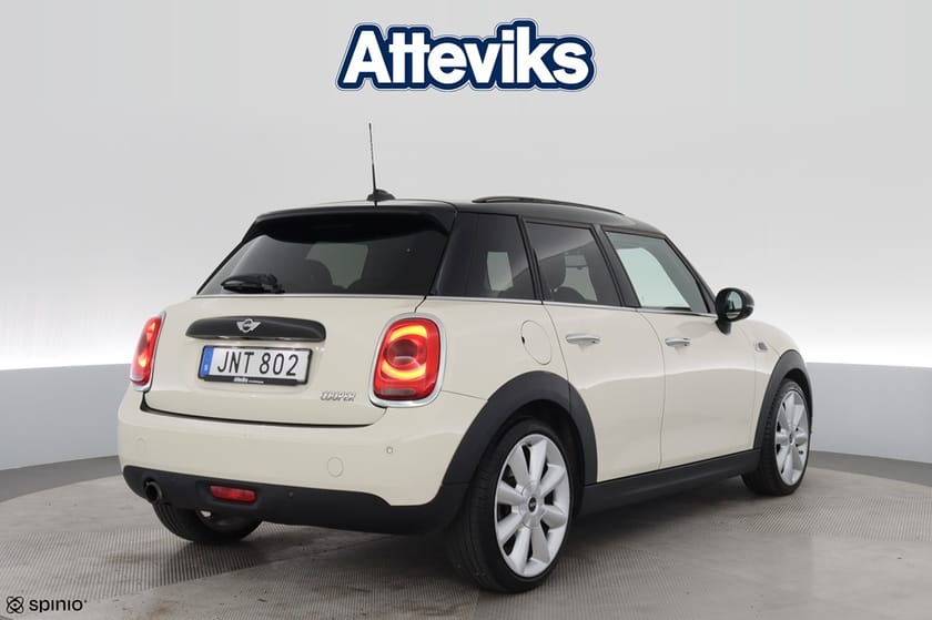 Bild 3 av MINI Cooper 136hk Automat Connect. Excite. Sens Nav Farth.