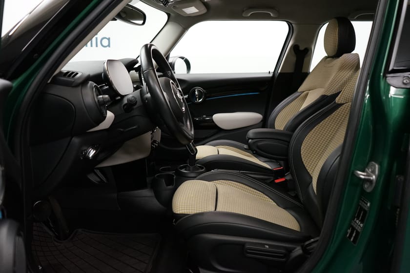 Bild 5 av MINI Cooper S 5-dörrars – Automat | Backkamera | Keyless