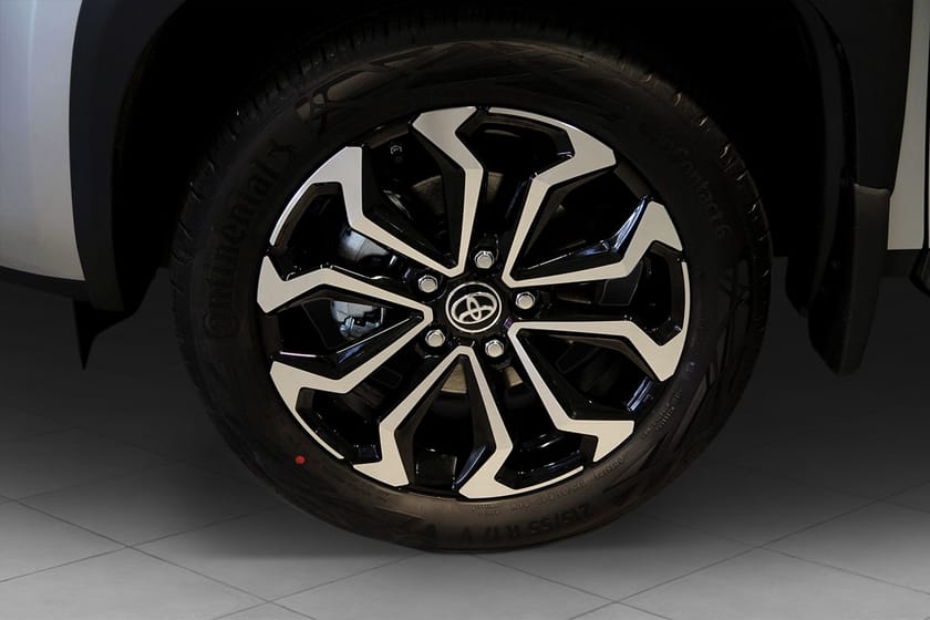 Bilde 2 av Toyota Yaris Cross Hybrid 115 AWD-i