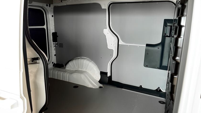 Bild 5 av Kia PV5 Cargo PLUS PRO 4DR L2H1 LONG RANGE