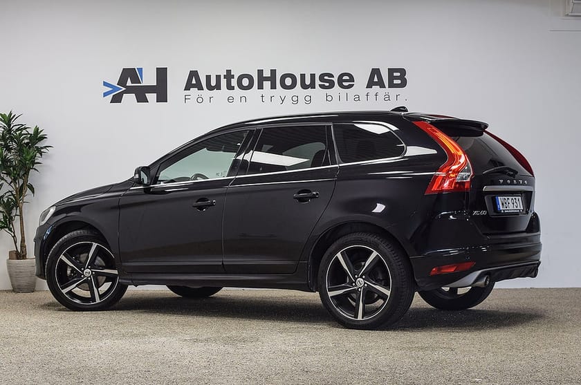 Bild 2 av Volvo XC60 D5 AWD Polestar 230HK Black R Design Pano BLIS Drag