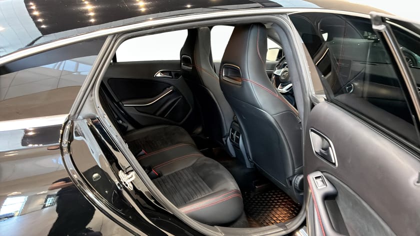 Bild 5 av Mercedes-Benz CLA 220 d Shooting Brake 220d AMG | Pano | Drag | CarPlay | Kamera | 177hk
