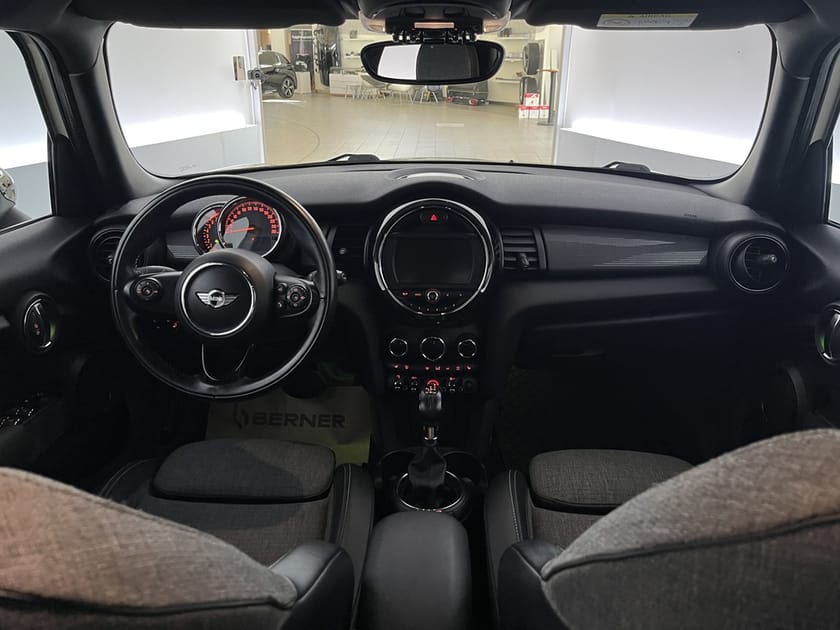 Bild 5 av MINI Cooper 136hk Automat Connect. Excite. Sens Nav Farth.