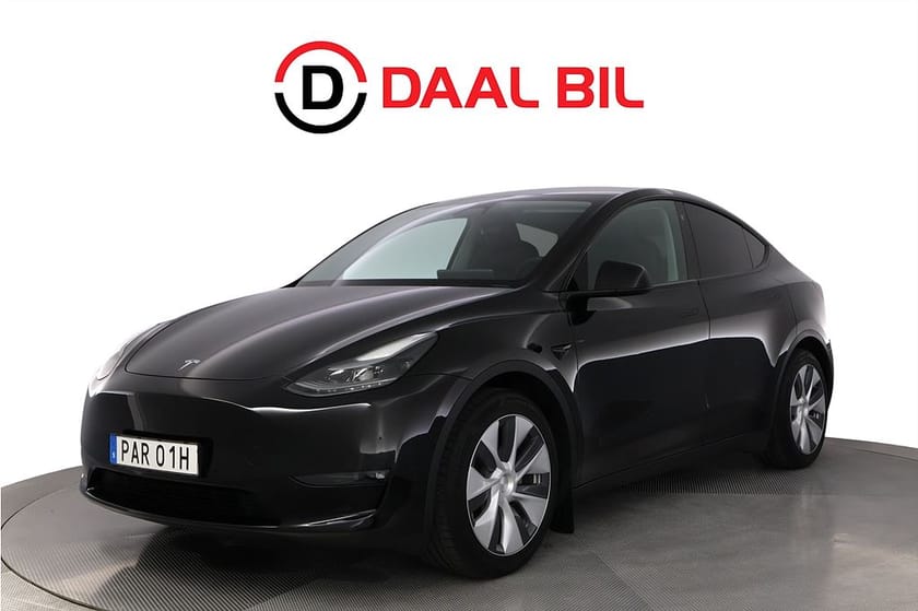 Bild 1 av Tesla Model Y Long Range AWD 77 kWh 514HK AUTOPILOT PANO B-KAM DRAG