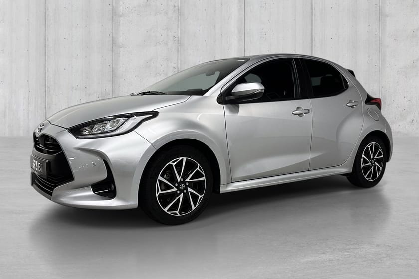 Bilde 2 av Toyota Yaris Hybrid Active Tech+ | Norsk | Keyless | Komplett hefte
