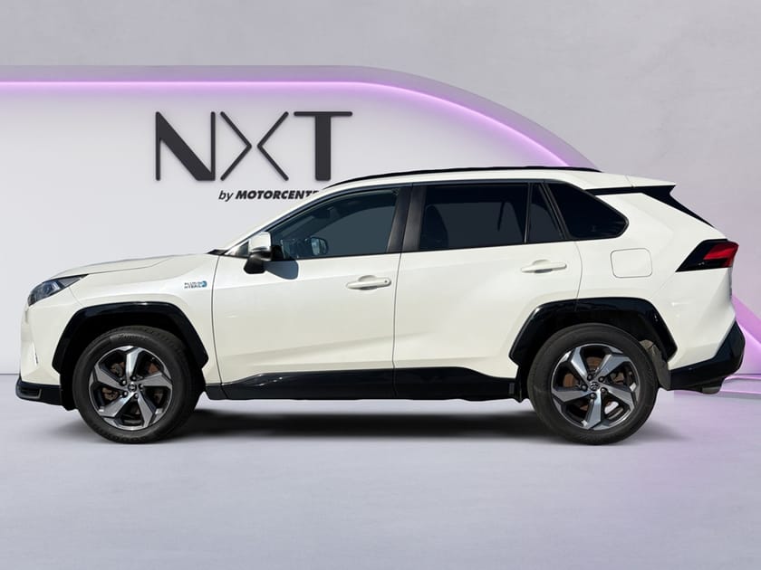 Bild 2 av Toyota RAV4 Laddhybrid Launch Edition/PHEV 75km el/AWD/V-hjul/Drag