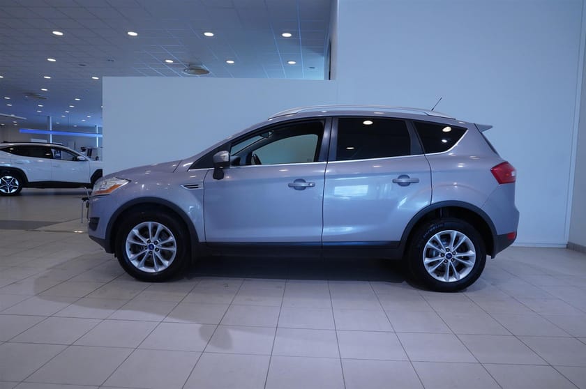 Bild 3 av Ford Kuga 2,0 TDCi AWD 140hk Dragkrok, LED Ramp, Farthållare