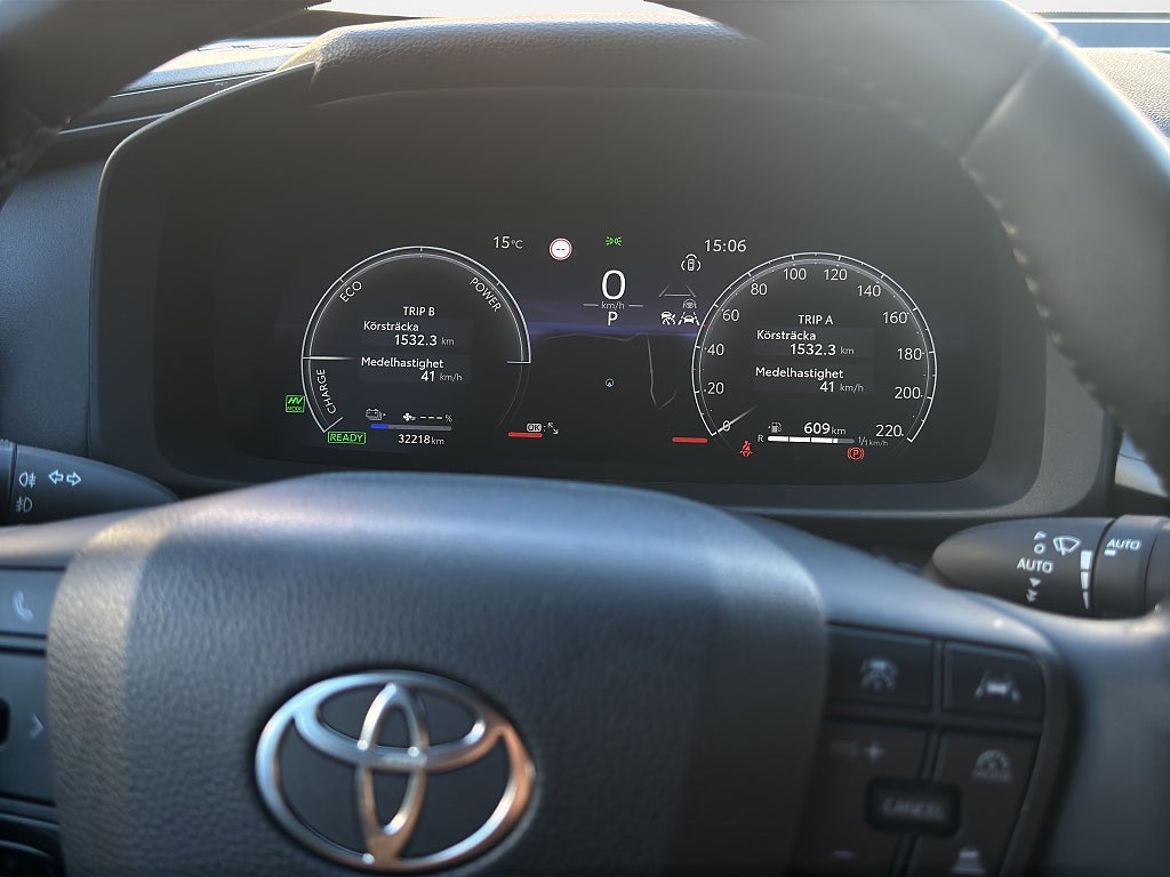Toyota C-HR PHEV, bild 21 av 23