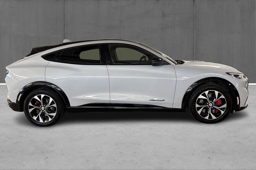 Bilde 3 av Ford Mustang Mach-E Long Range AWD Skinn, Hengerfeste
