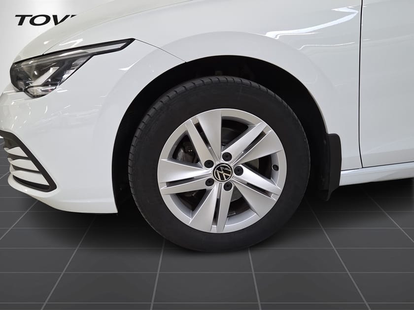 Bild 4 av Volkswagen Golf Sportscombi 1.5 eTSI 130hk Värmare|Dragkrok|