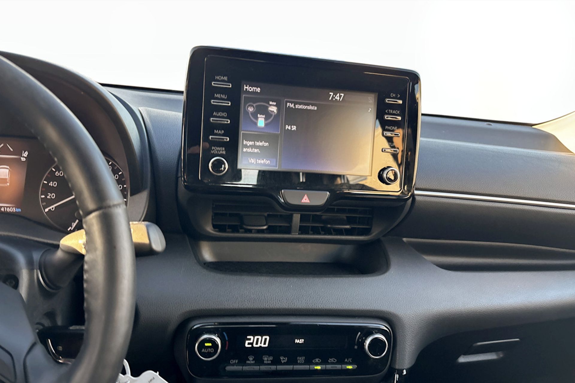 Mazda 2 Hybrid 2023, bild 6/9