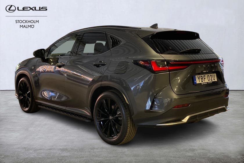 Bild 2 av Lexus NX 350h AWD 360* kamera Mark Levinson Head Up Display MOMS