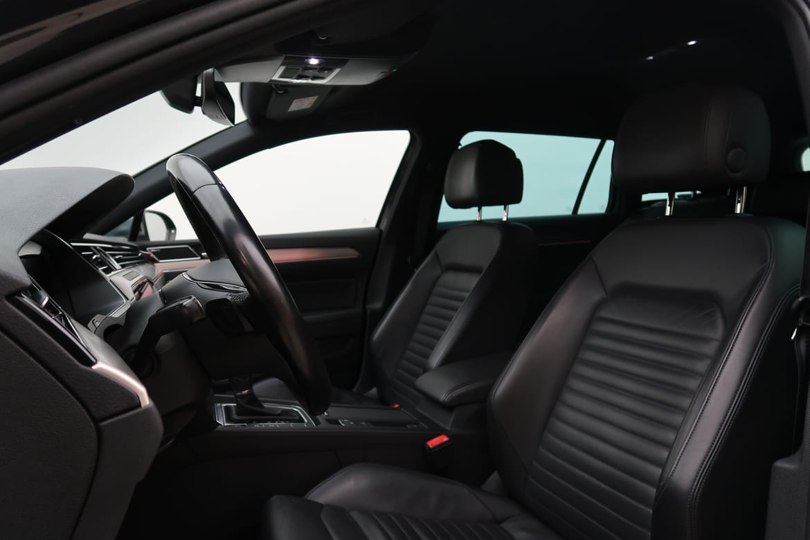 Volkswagen Passat 2019 - miniatyr 4