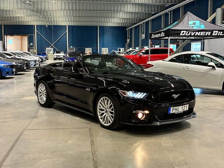 Ford Mustang GT Cabriolet V8 Aut 421Hk | Performance pack | Borla