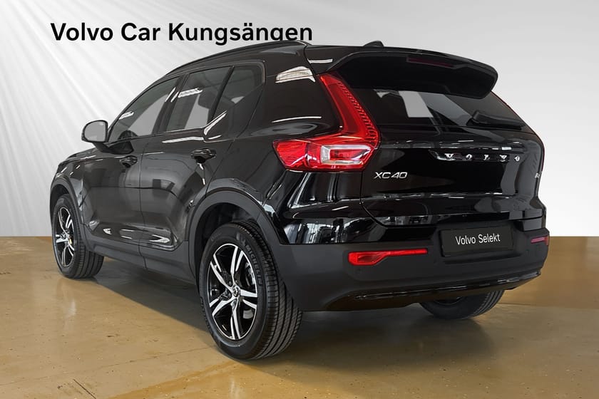 Bild 4 av Volvo XC40 B4 FWD Bensin Plus Dark