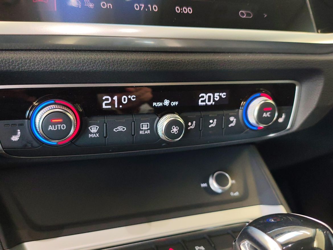Audi Audi Q3 35 TDI — bild 14