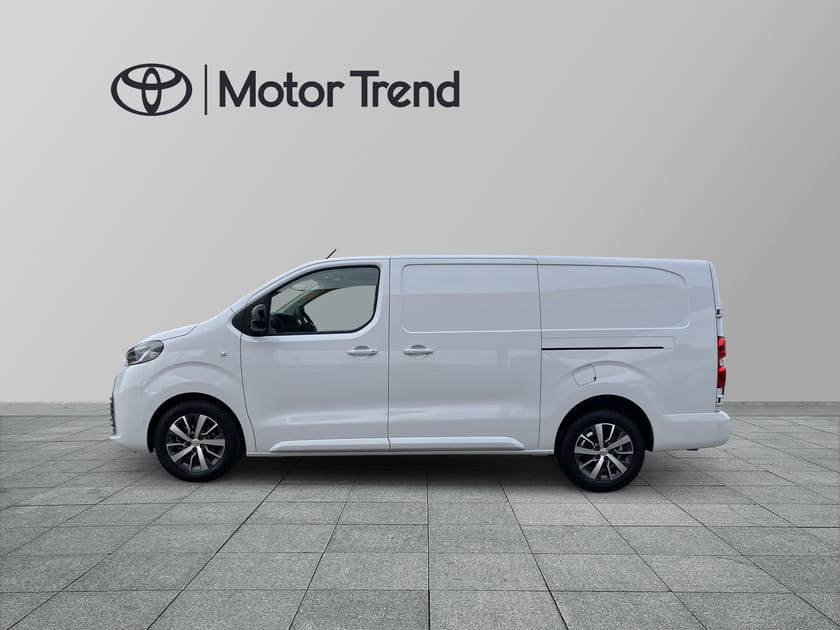 Bild 3 av Toyota Proace L1 LONG 2,2D 180 HK AUTO PROFESSIONAL 2 DÖRRA