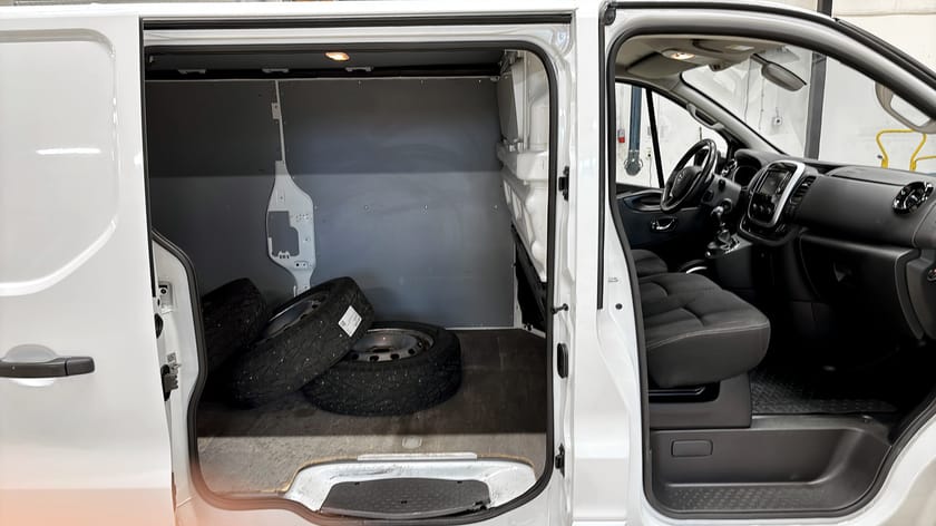 Bild 5 av Opel Vivaro Skåpbil Skåp L2H1 1,6l 125hk Premium