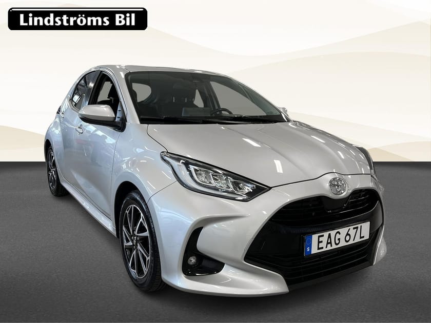 Bild 3 av Toyota Yaris Active Plus 1.5 125hk Manuell S&V-hjul