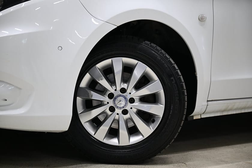 Bild 3 av Mercedes-Benz Vito Mixto 114 CDI 3.0t 7G+ 136HK Automat|Dubbelhytt|EnÄgare