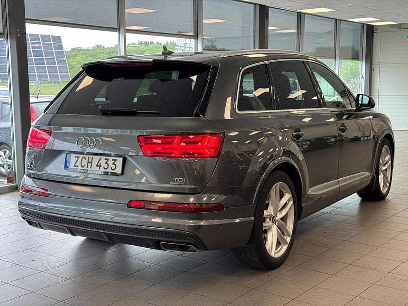 Bild 2 av Audi Q7 3.0 TDI V6 S-Line Quattro 7-Sits Bose HUD Drag