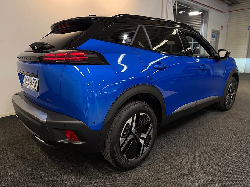 Bild 3 av Peugeot 2008 1.2 130hk GT | Elstol | Adaptiv farthållare | Vhjul