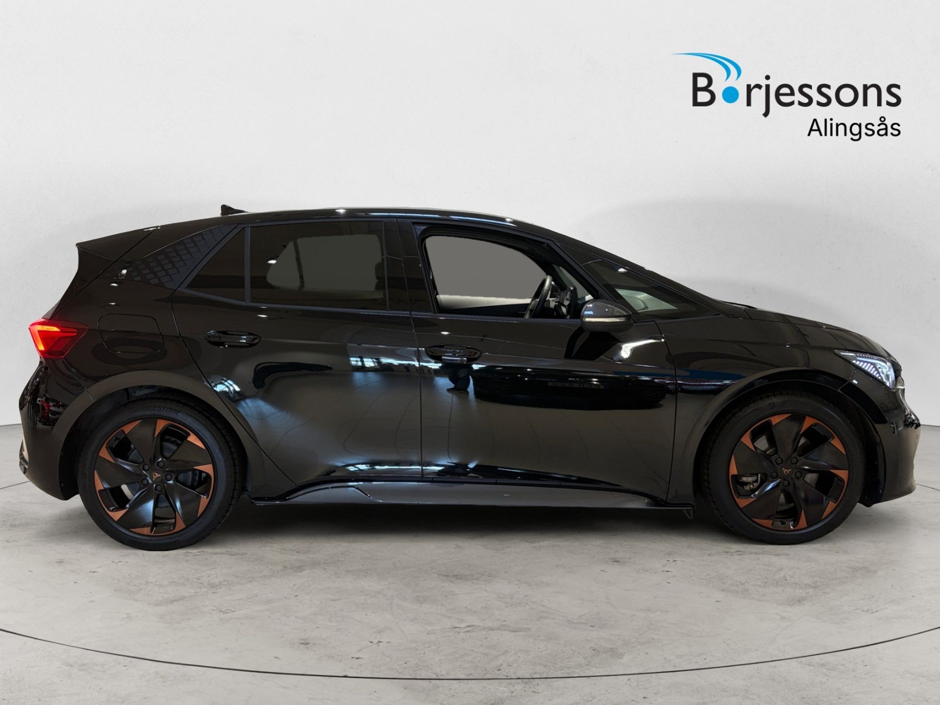 Cupra Born e-boost 59 2025, photo 2/10