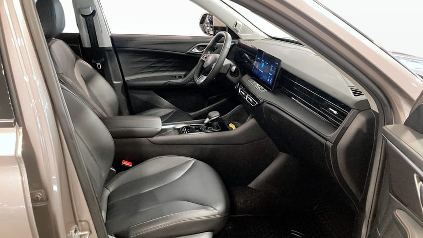 Bild 3 av MG HS PHEV LUX 1.5T AT (BLACK)