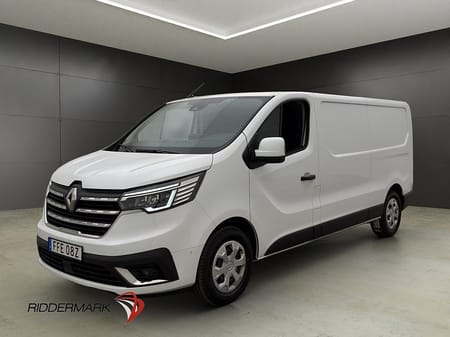Renault Trafic Skåpbil L2 Värmare Dragkrok LED CARPLAY B-Kamera MOMS
