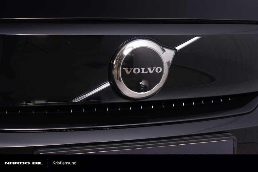 Bilde 4 av Volvo XC40 Recharge Single Motor Ultimate 231 hk LAV KM! Soltak/Harman Kardon/360 kam