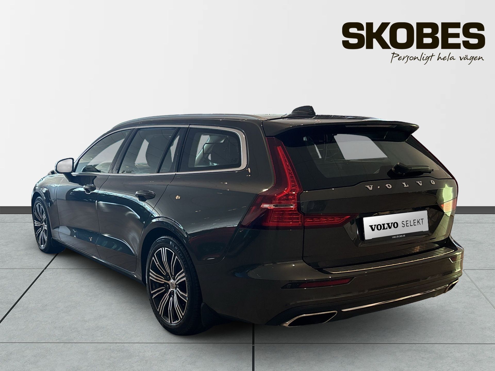 Volvo V60 T8 TE Inscription 2020, photo 6/10