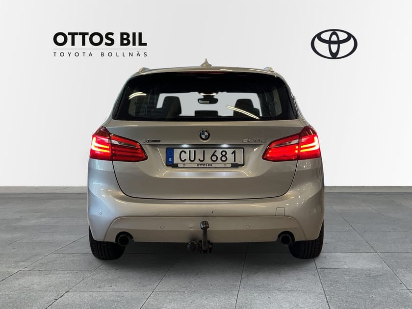 Bild 4 av BMW 220d xDrive Active Tourer Steptronic, 190hk - Advantage / V-hjul, Drag, MoK