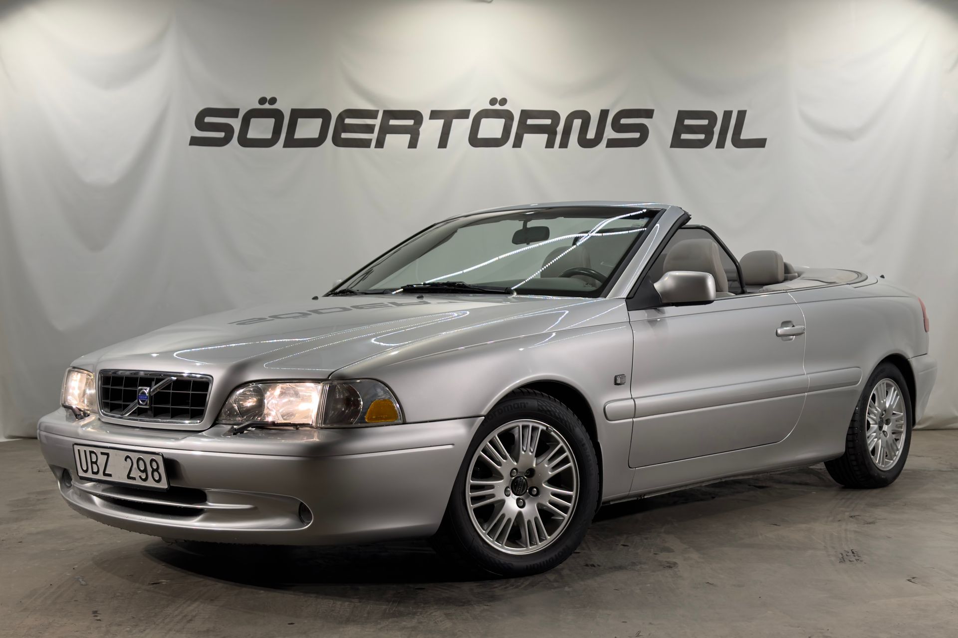 Volvo C70 Cabriolet 2.4 T 200 HK AUTOMAT 2004, bild 3/17