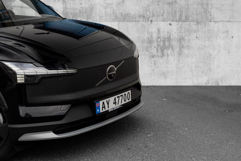 Bilde 5 av Volvo EX30 Cross Country Twin Motor Performance Ultra, Pano, H&K, 360kam, Hengerfeste